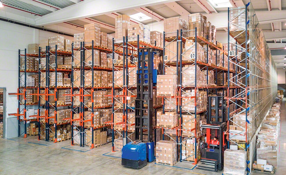 Organisation efficace du centre logistique sectorisé de Dentaid à Barcelone Organisation efficace du centre logistique sectorisé de Dentaid à Barcelone