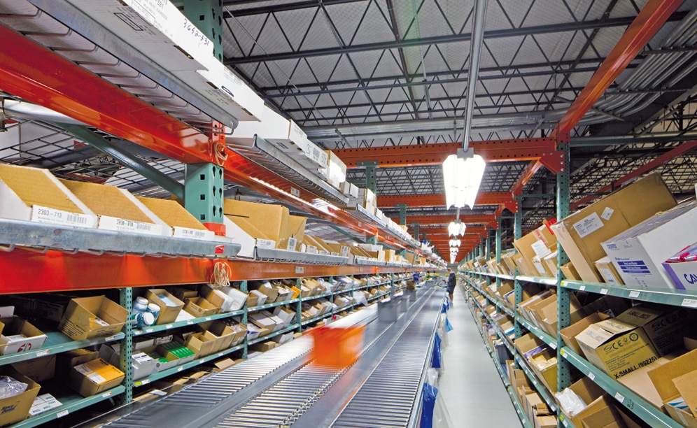 Installation Picking sur-mesure favorise l'expansion le distributeur de matériel dentaire des États-Unis Installation Picking sur-mesure favorise l'expansion le distributeur de matériel dentaire des États-Unis