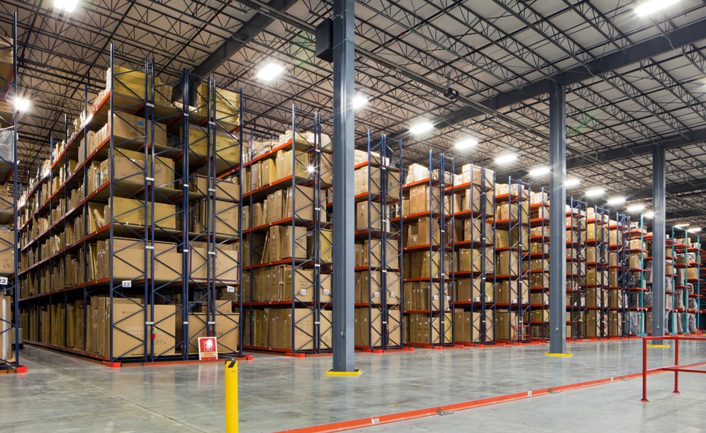 Les rayonnages à palettes ont la particularité d’offrir de multiples possibilités de stockage de marchandise