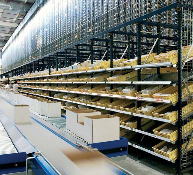 Dans des secteur comme l'industrie pharmaceutique les solutions pick-to-light sont très utiles