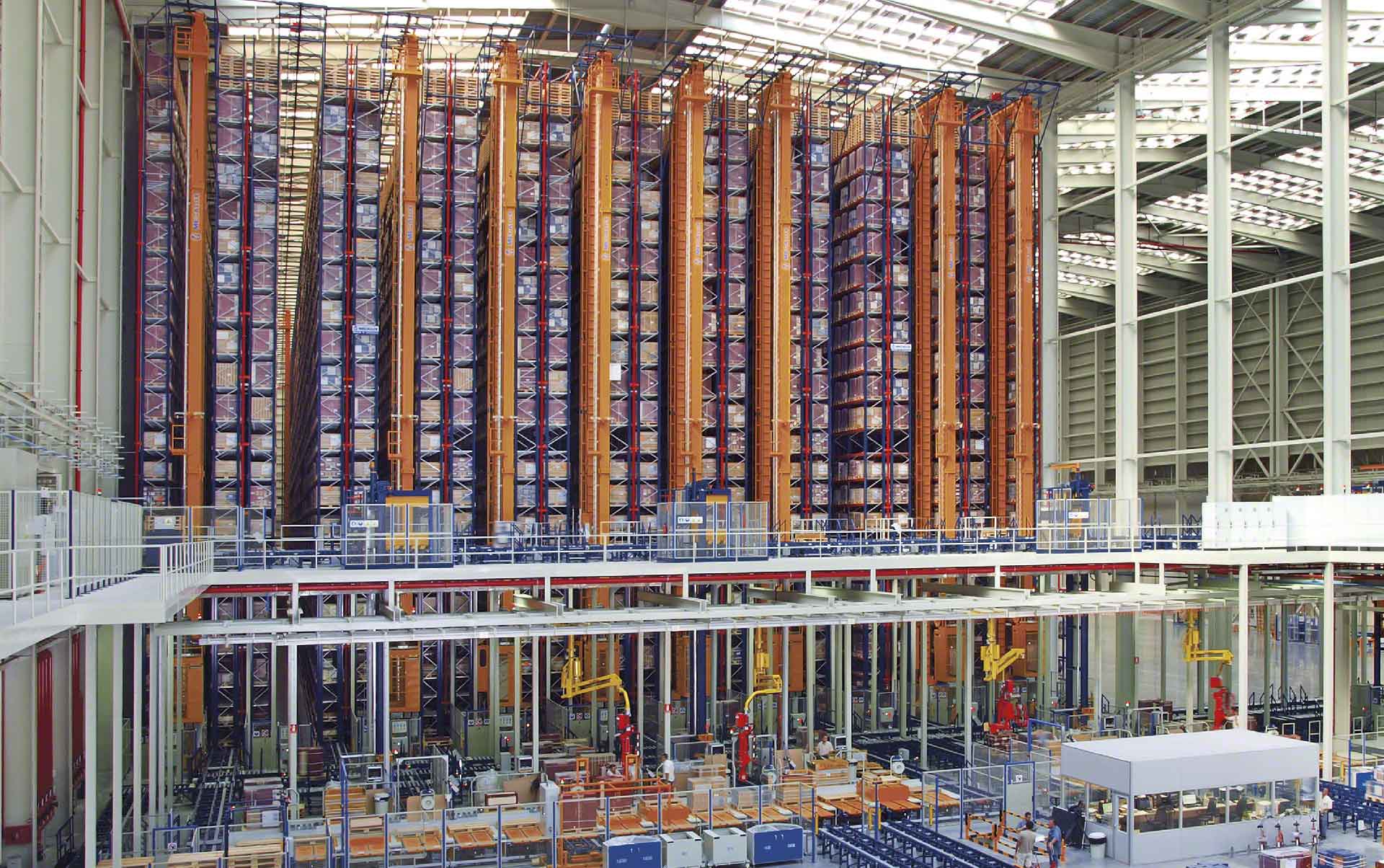 Porcelanosa Grupo : Extension stratégique du magasin de Venis contenant 95 000 palettes